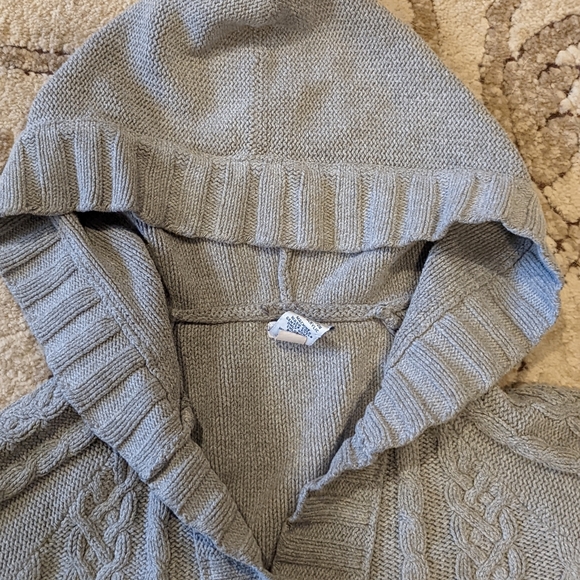 Gap size Small Gray hooded Sweater - Picture 2 of 3